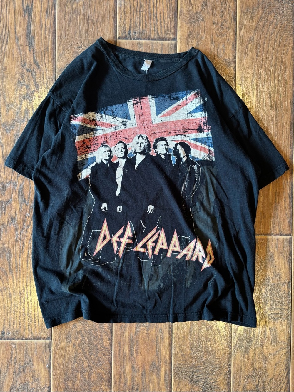 Vintage Y2K 2008 Def Leppard Band Shirt